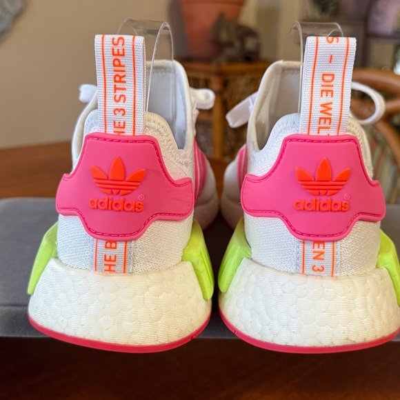 Adidas Women’s NMD\_R1 Solar Pink Sneakers White Pink Green Size 7 - Picture 8 of 11